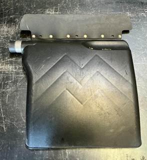 Freightliner M2 106 Fender