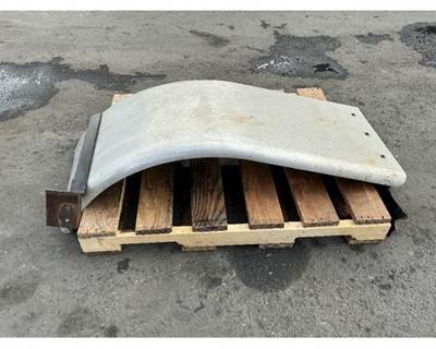 International F9370 Fender for a International F-9370