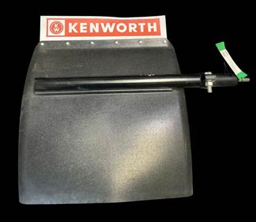 Kenworth T680 Fender