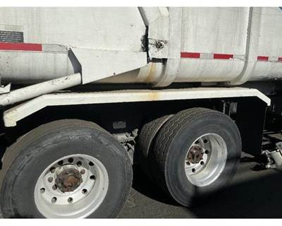 Peterbilt 320 Fender