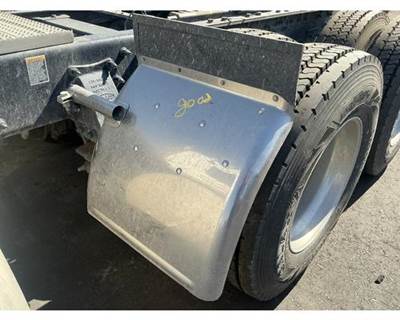 Peterbilt 367 Fender