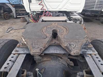 Fontaine 4400 Fifth Wheel for a International 4400