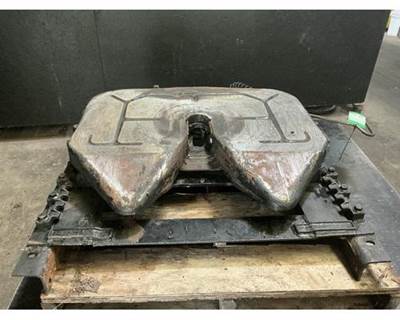 Fontaine 6ATB Fifth Wheel for a Volvo VNL