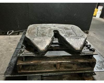 Fontaine 6ATB Fifth Wheel for a Freightliner Cascadia 125