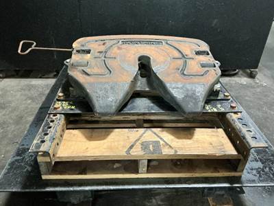 Fontaine 9200I Fifth Wheel for a International 9200I