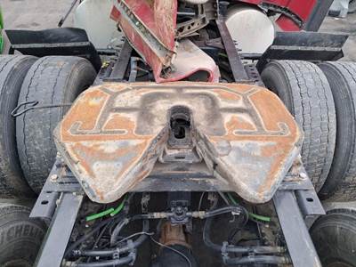 Fontaine LT625 Fifth Wheel for a International LT625