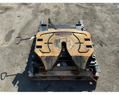 Fontaine LT625 Fifth Wheel for a International LT625