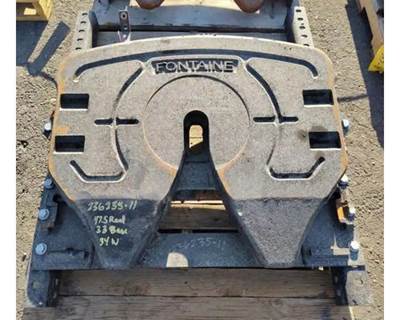 International Fifth Wheel for a International LT625