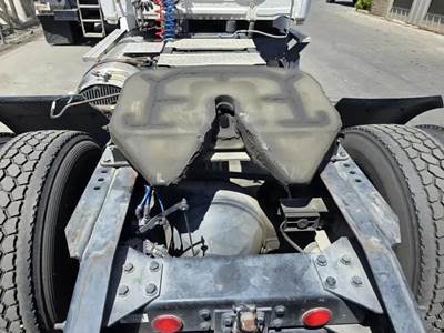 Freightliner Cascadia 113 Fifth Wheel