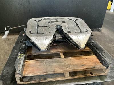 Freightliner Cascadia 113 Fifth Wheel