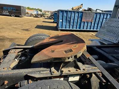 Freightliner Cascadia 113 Fifth Wheel