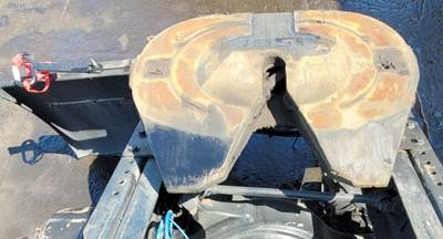 Freightliner Cascadia 125 Fifth Wheel