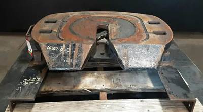 Freightliner Cascadia 125 Fifth Wheel