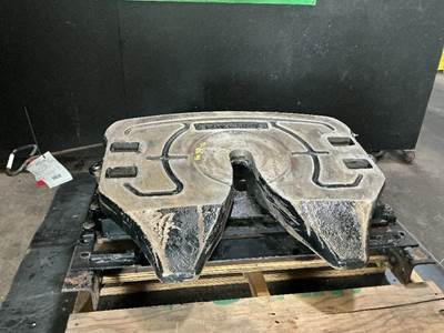 Freightliner Cascadia 125 Fifth Wheel