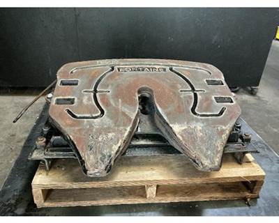 Freightliner Cascadia 125 Fifth Wheel