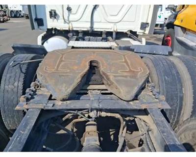 Freightliner Cascadia 125 Fifth Wheel