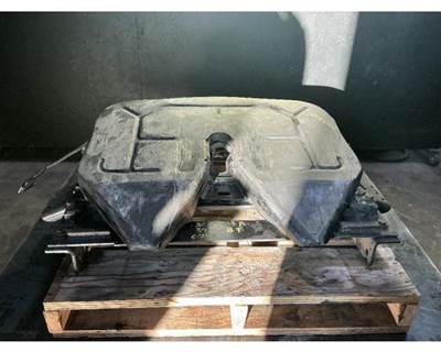 Freightliner Cascadia 126 Fifth Wheel