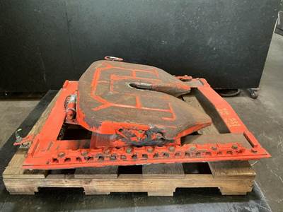 Freightliner Cascadia 132 Fifth Wheel