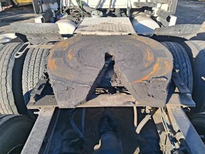 Freightliner Cascadia Fifth Wheel