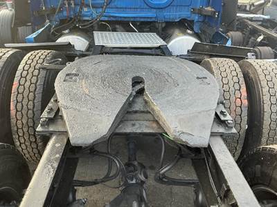 Freightliner Cascadia Fifth Wheel