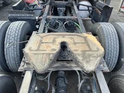 Freightliner Cascadia Fifth Wheel