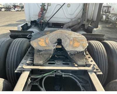Freightliner Cascadia Fifth Wheel