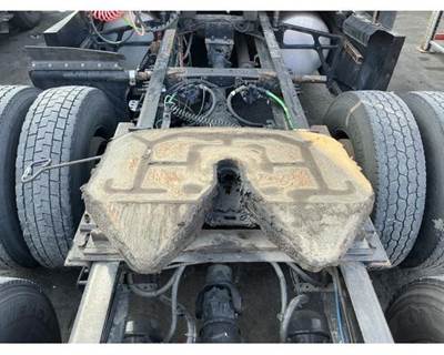 Freightliner Cascadia Fifth Wheel