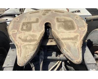 Freightliner FL Cabover Fifth Wheel