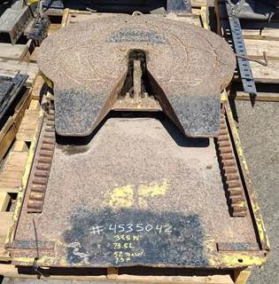 Freightliner FLC Fifth Wheel