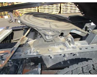 Holland Fifth Wheel for a International 9200I