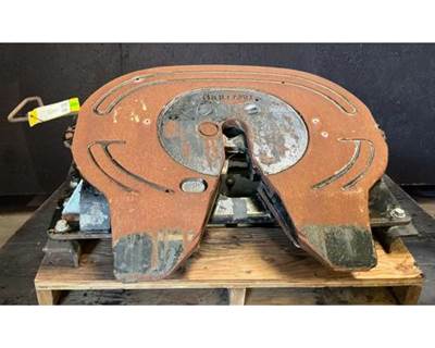 Mack Fifth Wheel for a Mack CXU613