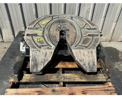 Holland FW35 Fifth Wheel for a Freightliner M2 112 Medium Duty