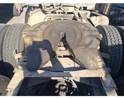 Holland FW35 Fifth Wheel for a Peterbilt 579