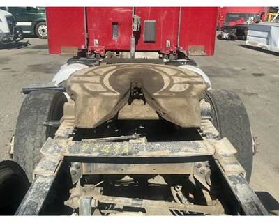Holland ID PENDING Fifth Wheel for a Peterbilt 579