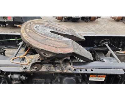 Holland STATIONARY Fifth Wheel for a Freightliner Cascadia 125