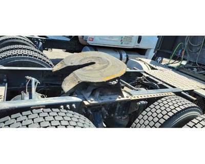 Holland STATIONARY Fifth Wheel for a Mack CXU613