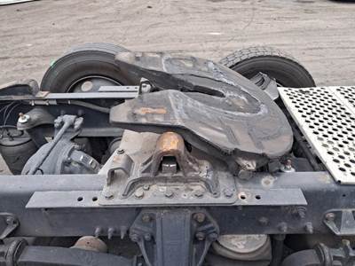 Holland T680 Fifth Wheel for a Kenworth T680