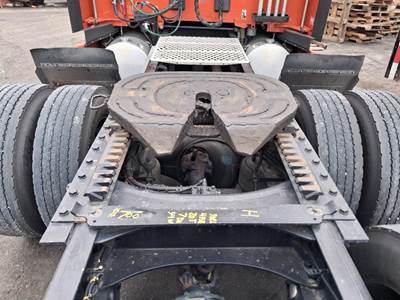 Holland T680 Fifth Wheel for a Kenworth T680