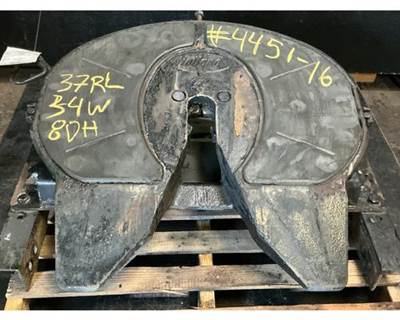 Holland T680 Fifth Wheel for a Kenworth T680