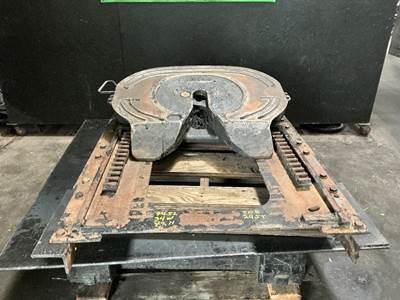 Holland WIA Fifth Wheel for a Volvo WIA