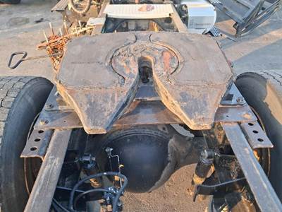 International 4400 Fifth Wheel