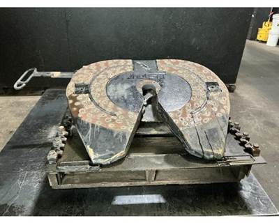 International 8600 Fifth Wheel