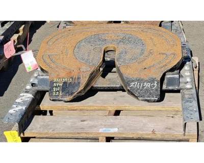 International 9200i Fifth Wheel