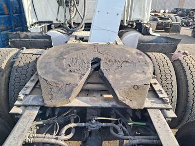 International LT625 Fifth Wheel