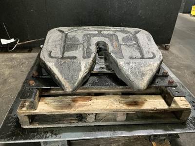 International LT625 Fifth Wheel