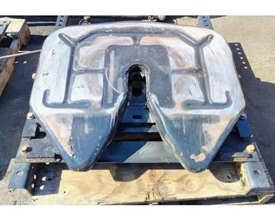 International LT625 Fifth Wheel