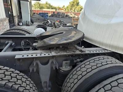 International RH613 Fifth Wheel