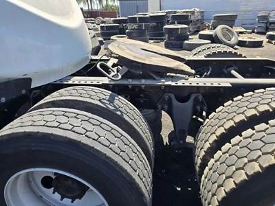 International RH613 Fifth Wheel