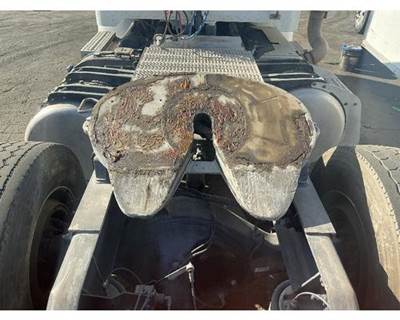 Jost 384 Fifth Wheel for a Peterbilt 384