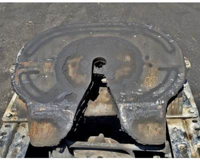 Mack Pinnacle CXU612 Fifth Wheel for a Mack CXU612